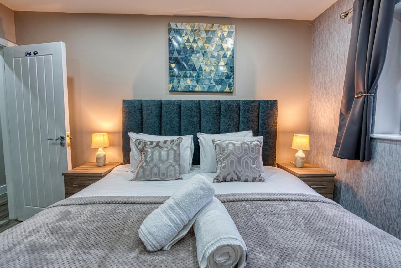 Stylish House - B'Ham Airport And Nec, Jlr Solihull, Business & Leisure Stays - Aspen House Værelse billede