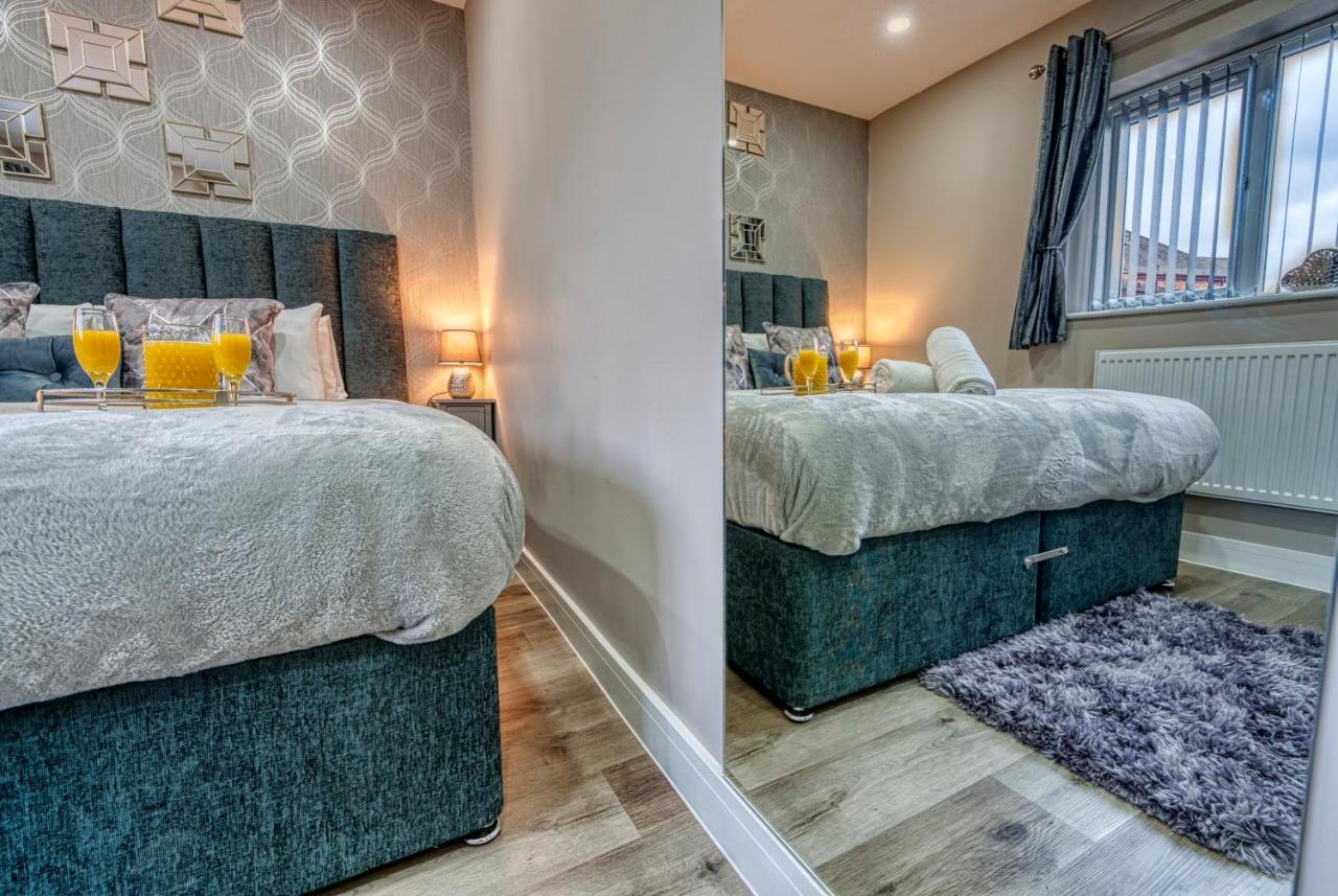 Stylish House - B'Ham Airport And Nec, Jlr Solihull, Business & Leisure Stays - Aspen House Værelse billede