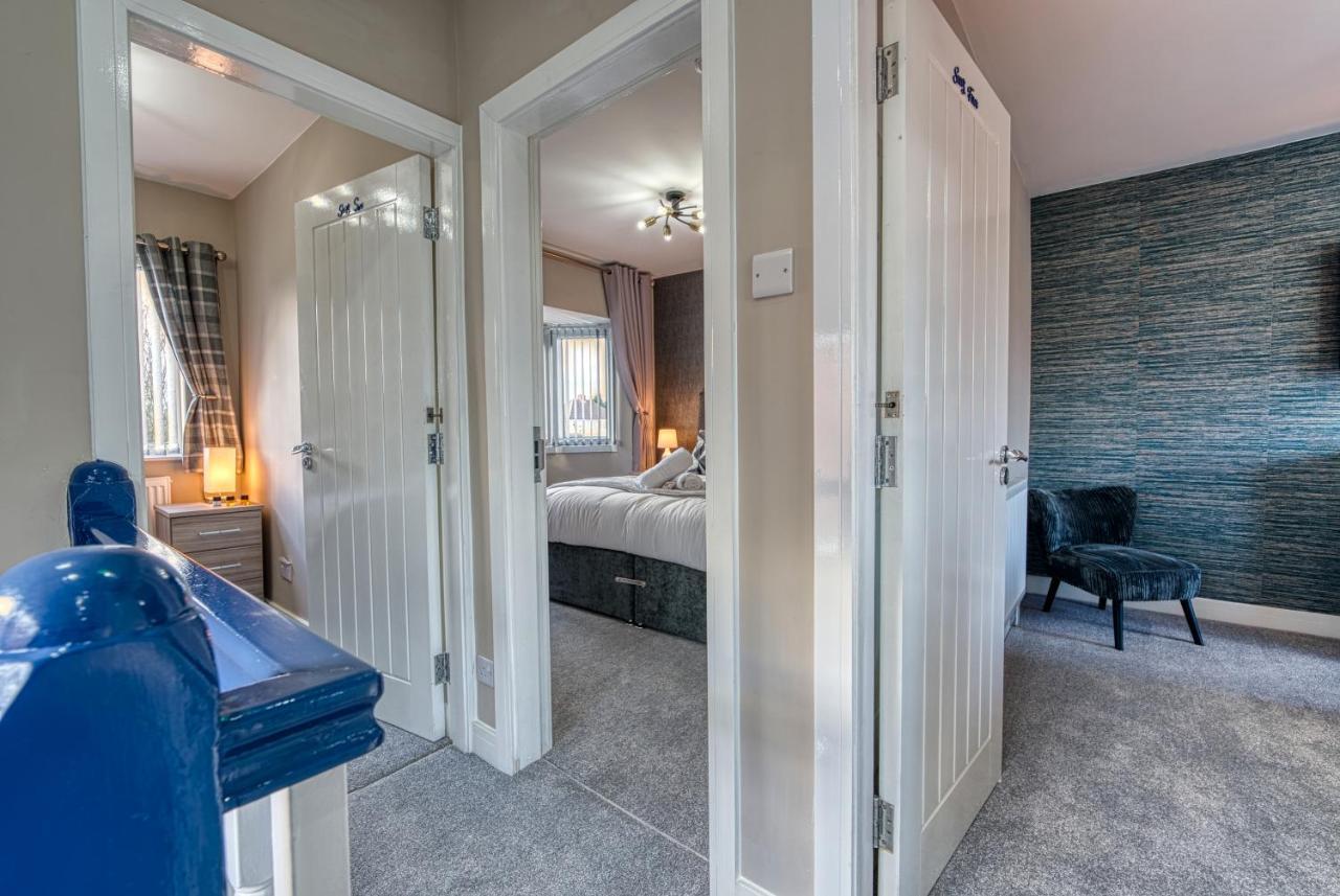 Stylish House - B'Ham Airport And Nec, Jlr Solihull, Business & Leisure Stays - Aspen House Værelse billede