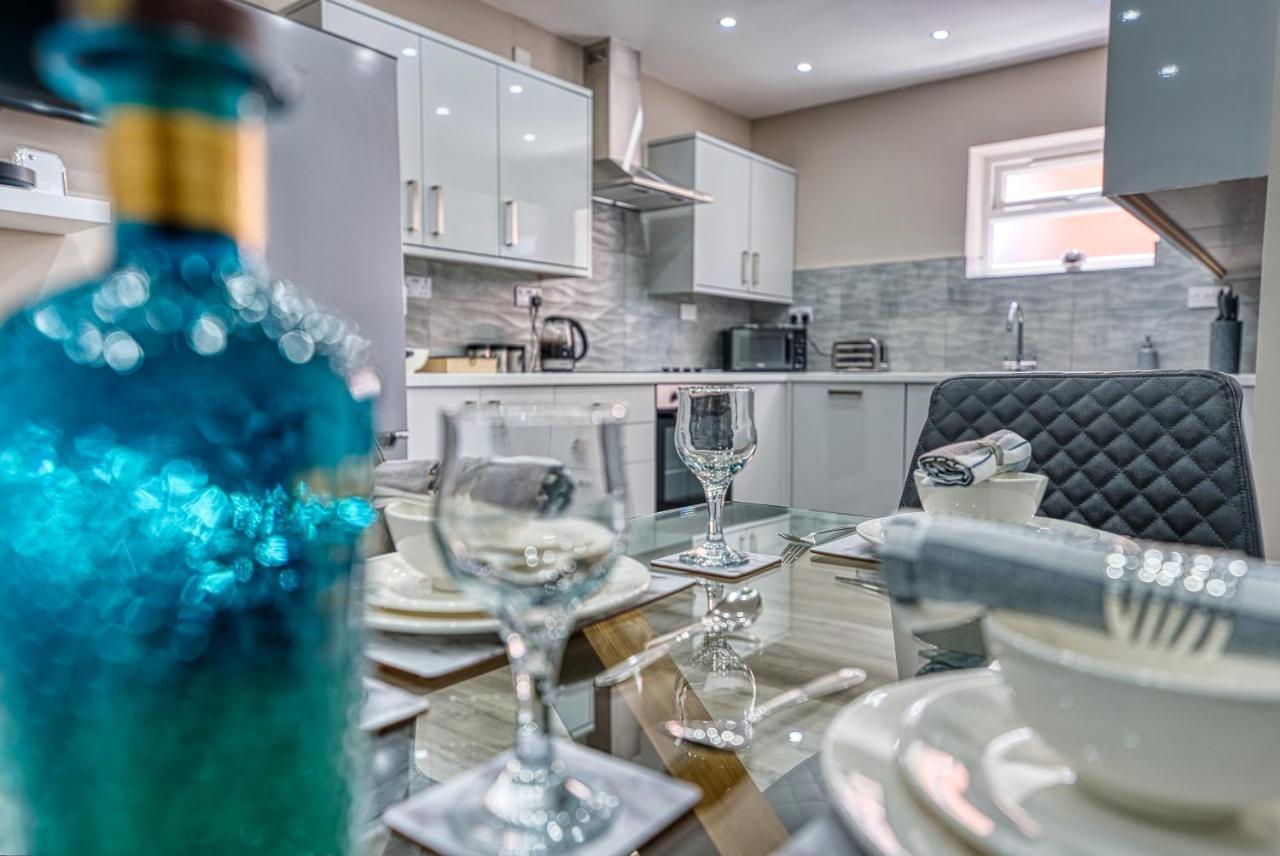 Stylish House - B'Ham Airport And Nec, Jlr Solihull, Business & Leisure Stays - Aspen House Eksteriør billede