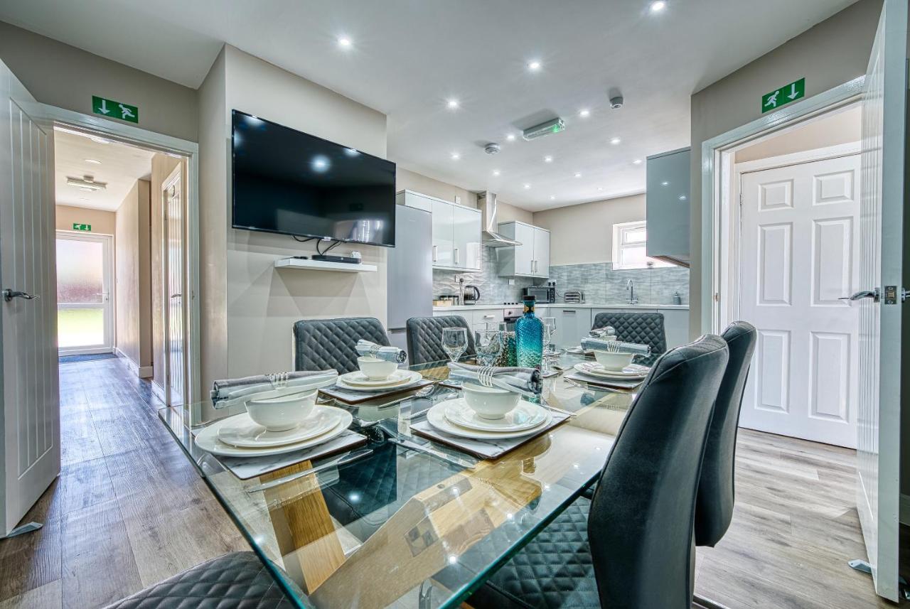 Stylish House - B'Ham Airport And Nec, Jlr Solihull, Business & Leisure Stays - Aspen House Eksteriør billede